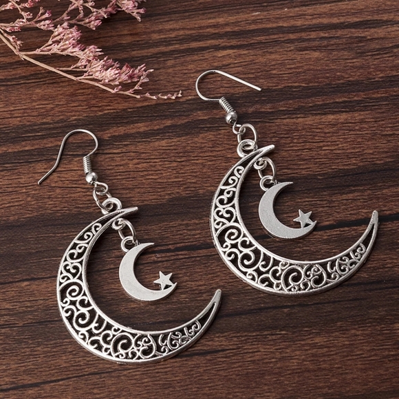 Crecent moon drop Dangle earings - Picture 6 of 12
